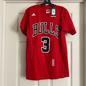 NWT NBA BULLS WADE TSHIRT